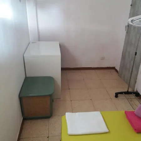 Cerca Del Mar Guest house Reus